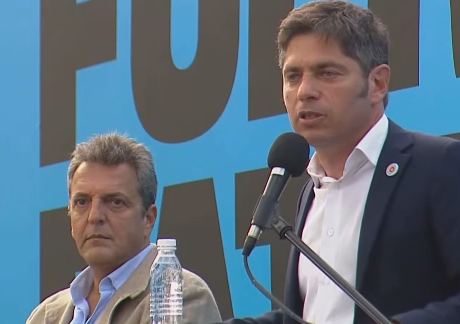 Fuerza Patria cerró la campaña con Kicillof y Massa y llamaron a “defender el trabajo, la producción y la soberanía nacional”