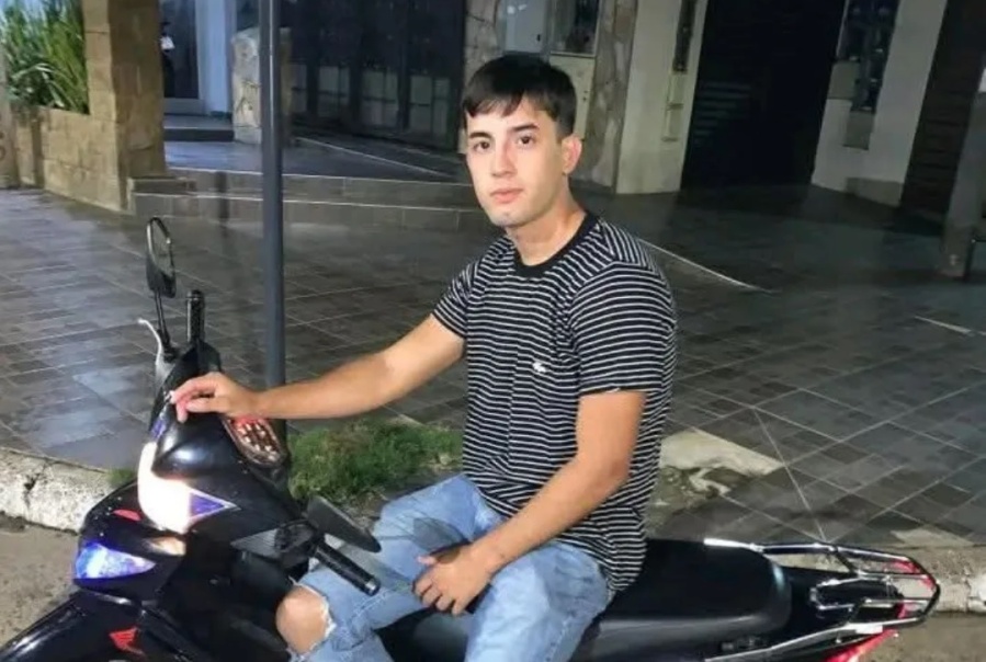 Encontraron a un chico de 22 años muerto y sospechan que lo asesinó una patota