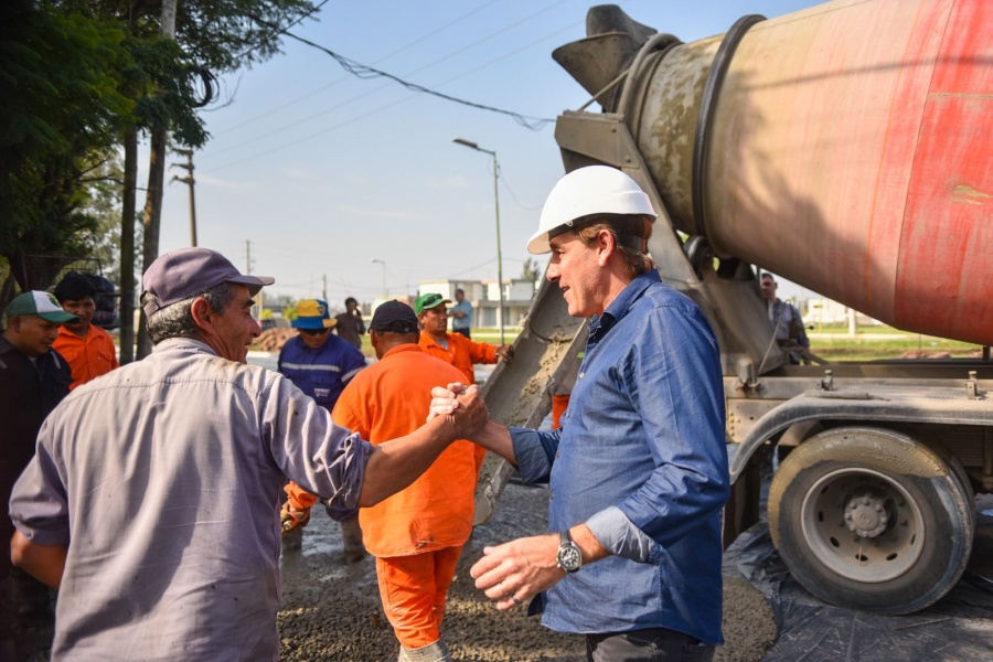 Garro puso en marcha obras del plan ”Misión 200 kilómetros de asfalto”
