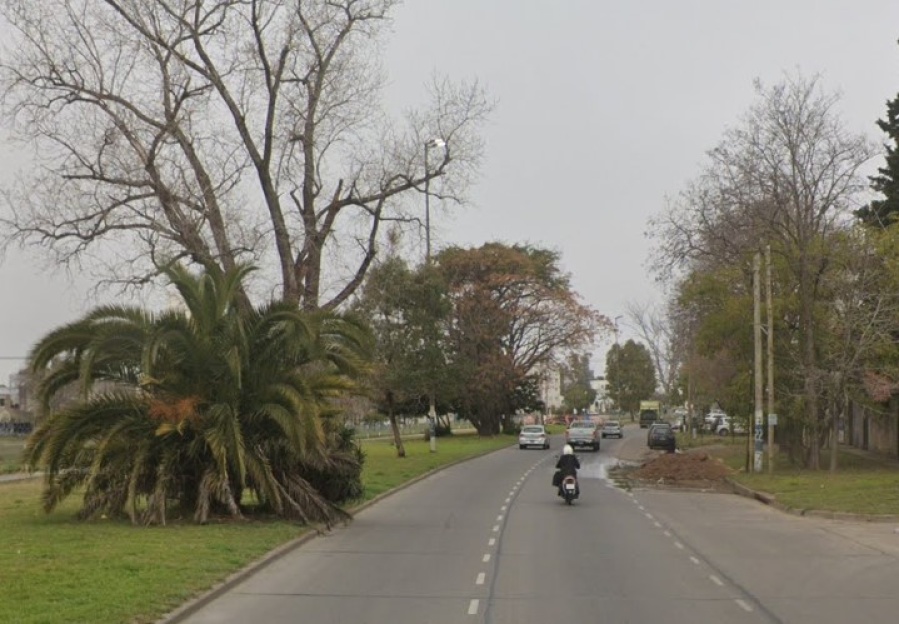 “Pasan volando”: vecinos exigen reductores de velocidad en boulevard 84