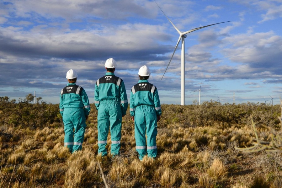 Con un aporte de 123 MW de energía renovable al sistema nacional, YPF Luz inauguró su tercer parque eólico en Santa Cruz