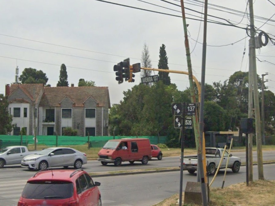 Arrestaron a un panadero de La Plata que circulaba con un auto armado por piezas de tres vehículos robados