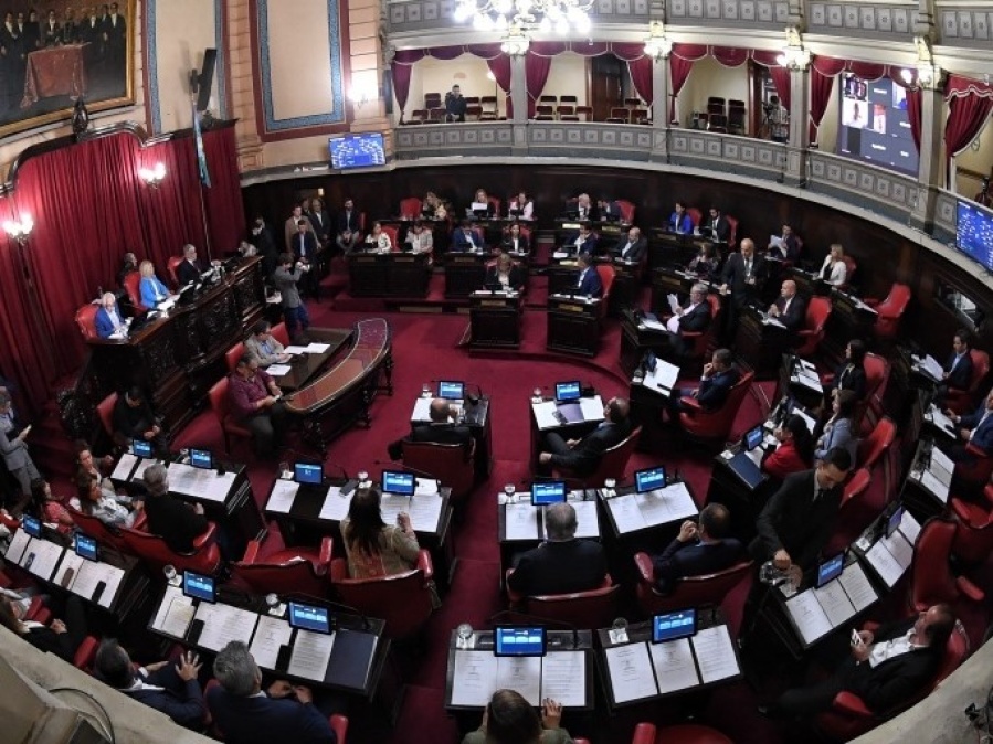 El Senado bonaerense convocó a una sesión especial para tratar las reelecciones indefinidas
