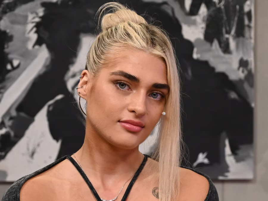 Marta Fort celebró su independencia con una cena en su nuevo departamento