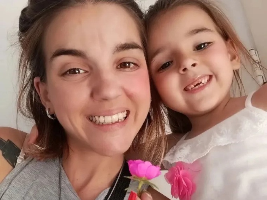 Colecta solidaria para una platense que sufrió mala praxis y a su vez necesita ayuda para el tratamiento médico de su hija