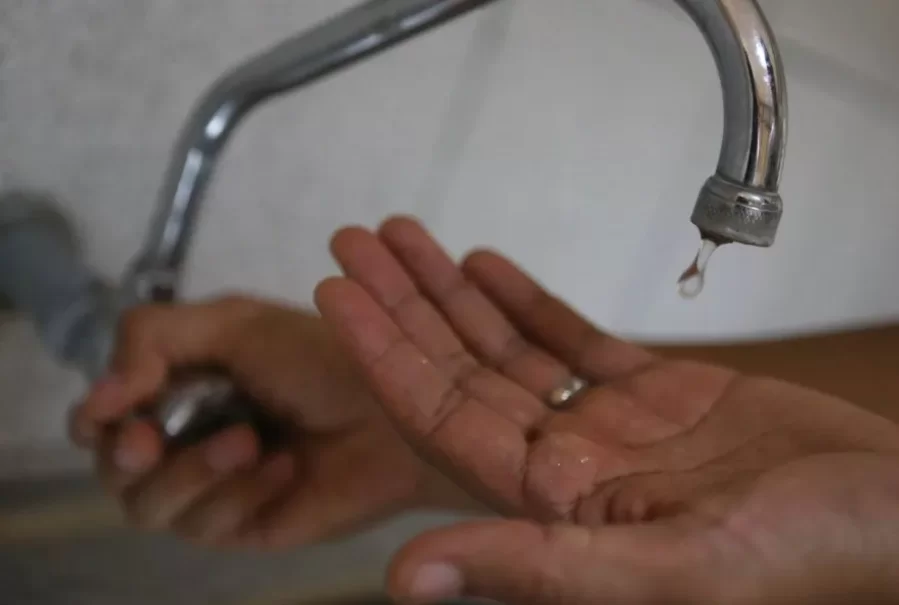 A pesar de los reclamos, vecinos de City Bell continúan sin agua