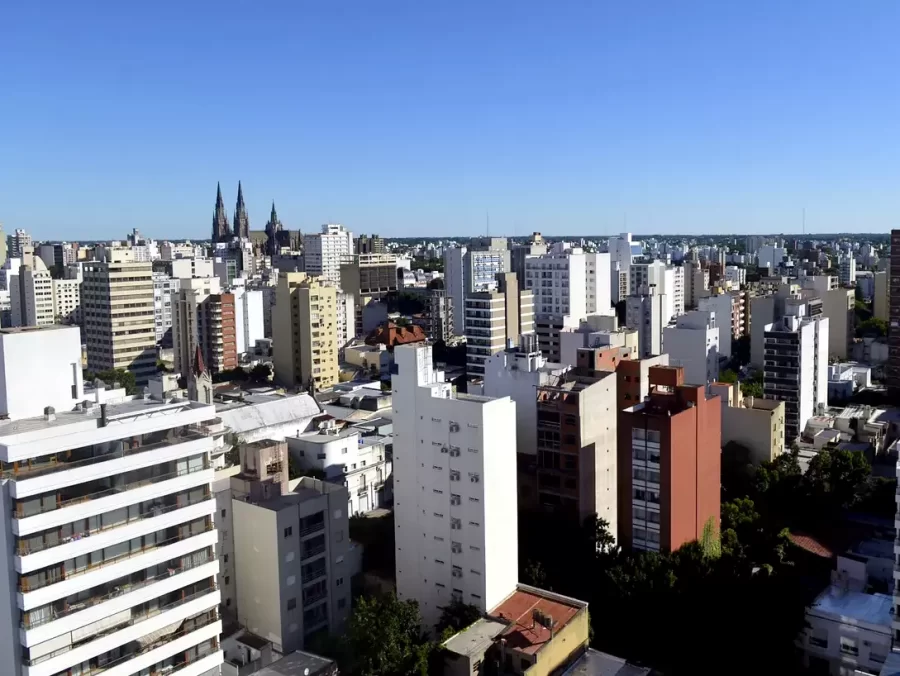 Los alquileres darán el salto en mayo y los precios subirán el triple: así quedarían los montos en La Plata