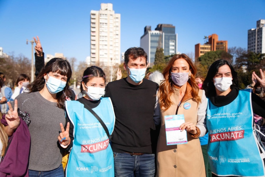 Con Tolosa Paz presente, el Frente de Todos saludó a todos los profesionales en el Día del Vacunador