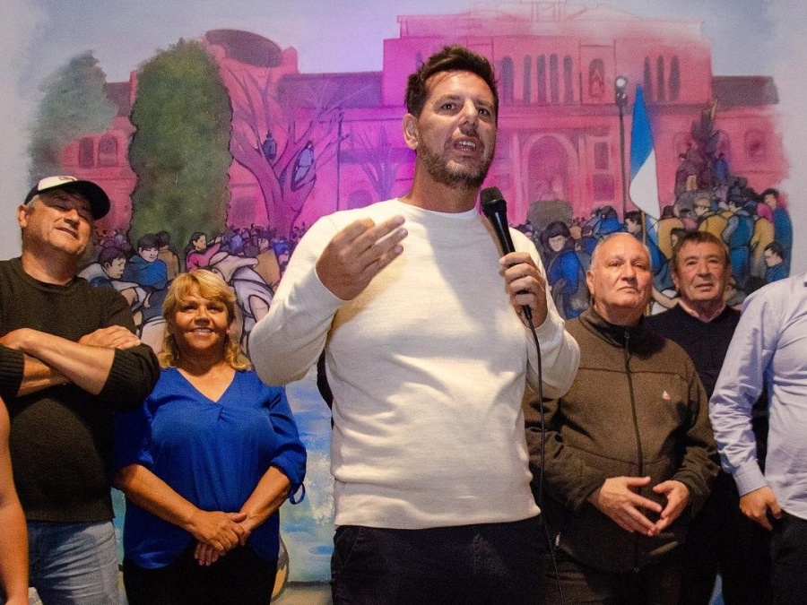 Gonzalo Atanasof: “Vamos a seguir militando para que el domingo 19 cada argentino vaya a buscar la bandera al cuarto oscuro”