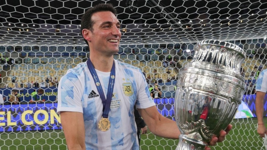 Fuerte apoyo en las redes sociales hacia Lionel Scaloni tras su mal momento familiar