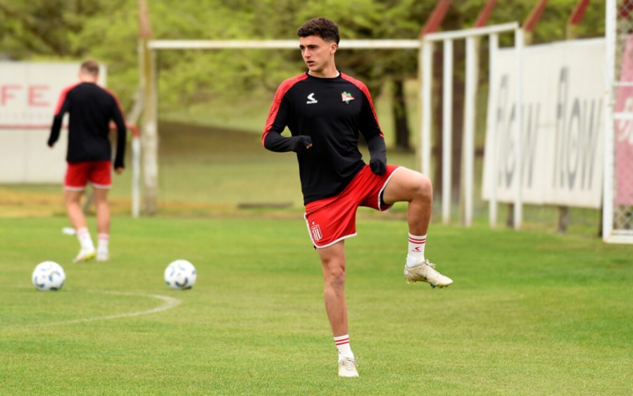 Con un regreso y ausencias que preocupan, Domínguez definió los convocados para visitar a Platense 