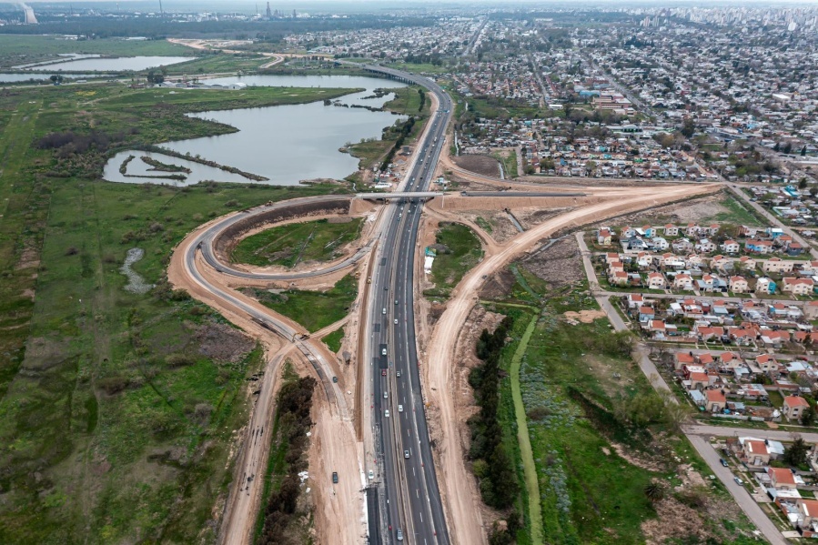 Licitaron la construcción de la nueva bajada de la Autopista Buenos Aires - La Plata que conectará con la avenida 520
