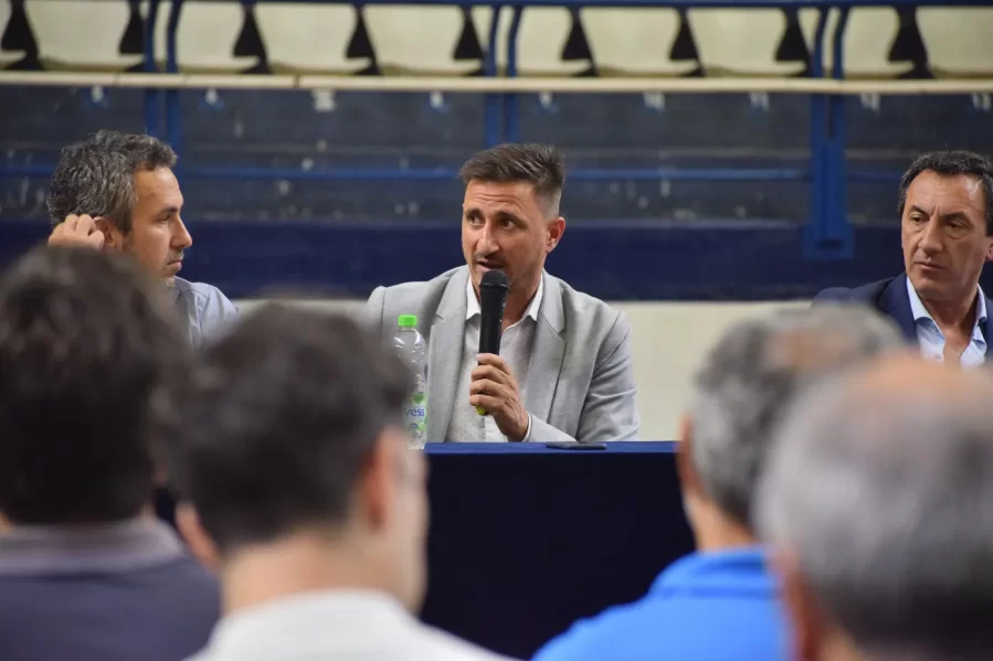 Amenazaron a un dirigente de Gimnasia y los hinchas se autoconvocaron para protestar