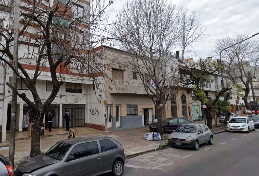 Delincuentes ingresaron a una casa a metros de la Terminal de La Plata y la desvalijaron: se llevaron 300 mil pesos