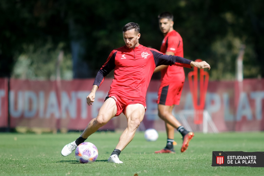 Domínguez pasó lista con una vuelta muy esperada y la ausencia de varios referentes