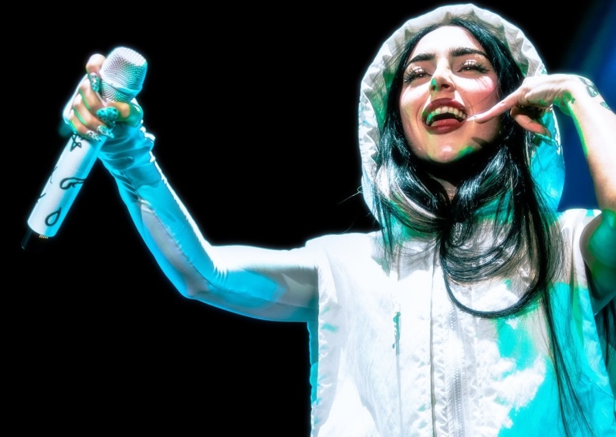 “Por tantas enseñanzas”: el sorpresivo y emotivo mensaje de Nicki Nicole a Trueno antes de cantar “Mamichula”