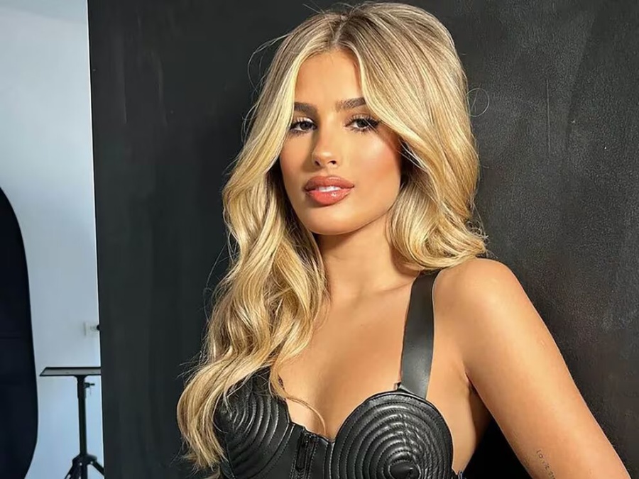 Juli Poggio publicó fotos inéditas a puro beso con Fabrizio Maida