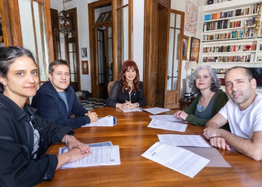 Cristina Kirchner se reunió con candidatos de Fuerza Patria para analizar los impactos de los vetos de Javier Milei