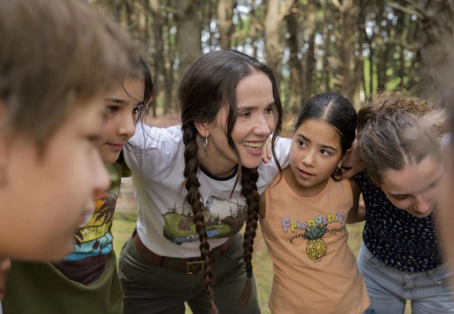 Se estrenó ”Campamento con mamá”, la nueva película de Natalia Oreiro