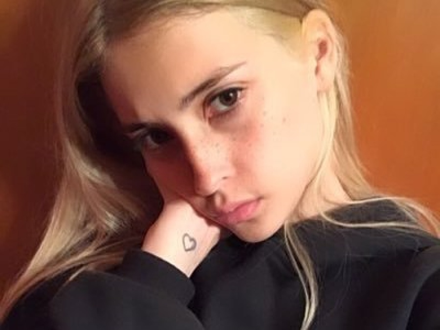 Ayudó a una vecina de 92 años que se había caído y le respondió con una nota emotiva en su puerta