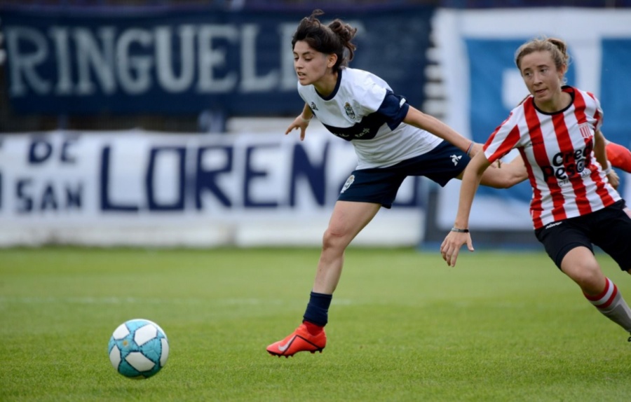 El Clásico del fútbol Femenino se jugará en el Bosque