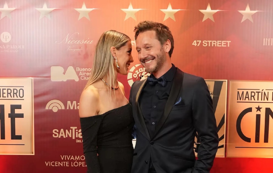 Benjamín Vicuña llenó de elogios a su novia y hasta citó al Chino Darín: ”Me enamoró la simpleza”