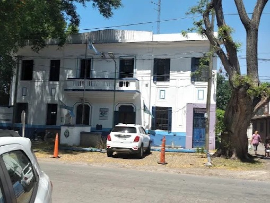 Detienen a un hombre por golpear a su ex pareja y hallan armas y motos robadas en su poder