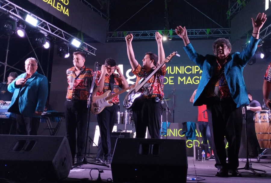 Con reconocidas bandas y artistas, una multitud disfrutó de la celebración del 247º aniversario de Magdalena