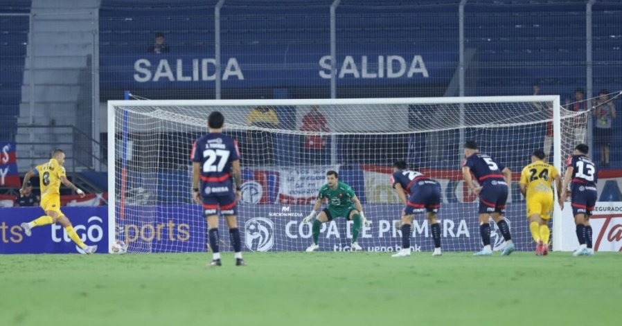 La chicana del ex Gimnasia ante la clasificación del Pincha a cuartos: “Se llevaron mucho premio allá por un penal insólito”
