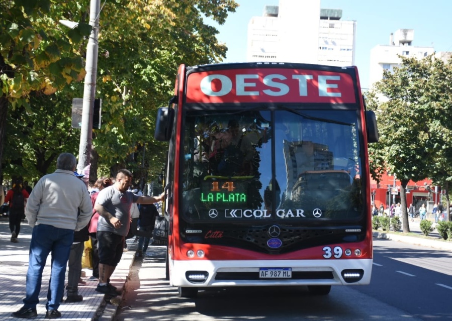 La UTA levantó el paro de colectivos previsto para este jueves