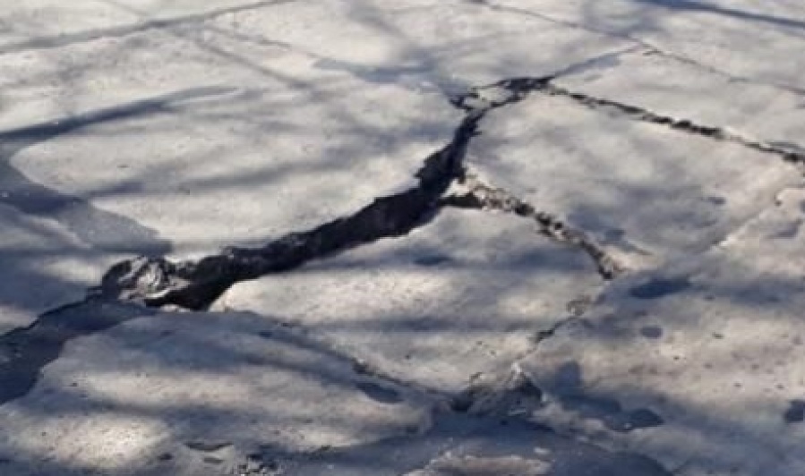 Vecinos de 66 y 19 protestan por el mal estado del pavimento