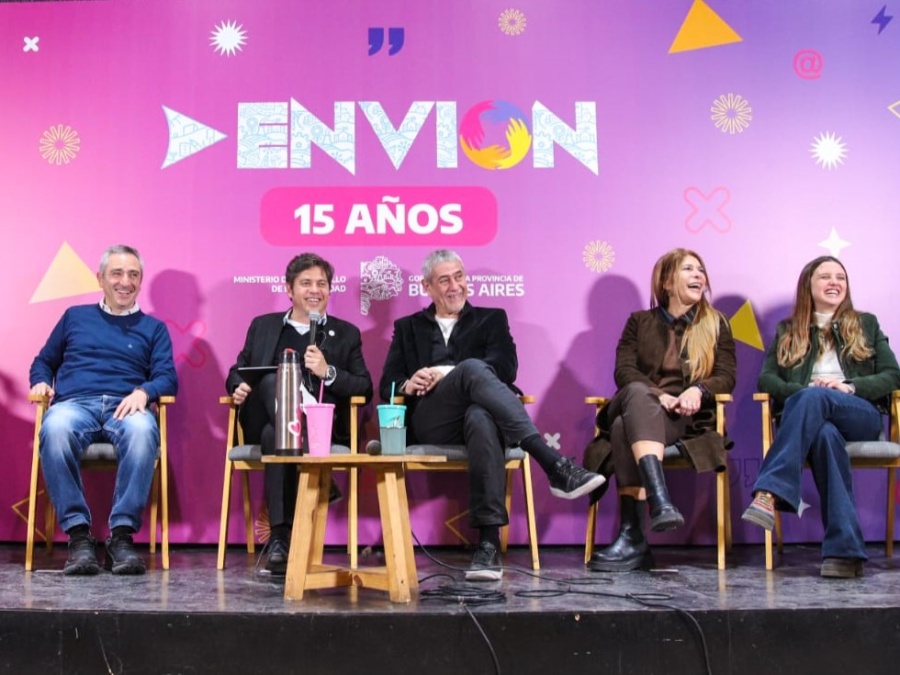 Kicillof: “Aquellos que hablan de destruir el Estado desde adentro deberían recorrer las sedes de Envión”