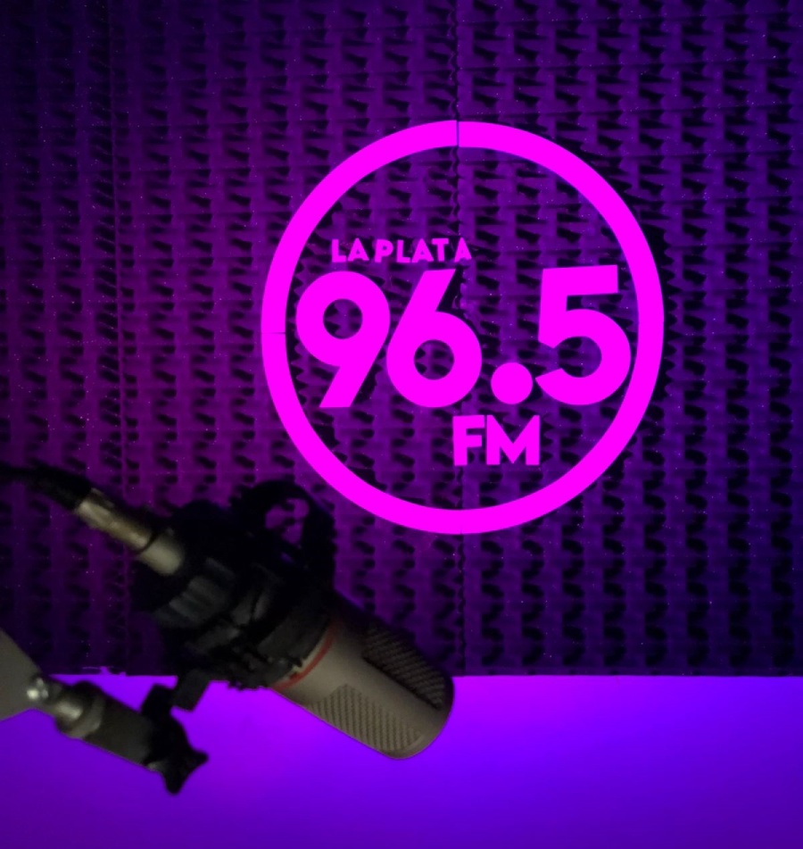 Este viernes se estrena ”Que Vuelva Carlos” y ”El Combate Zaz!”