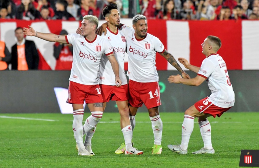 Estudiantes ganó en Rosario y cantó victoria por primera vez en el torneo