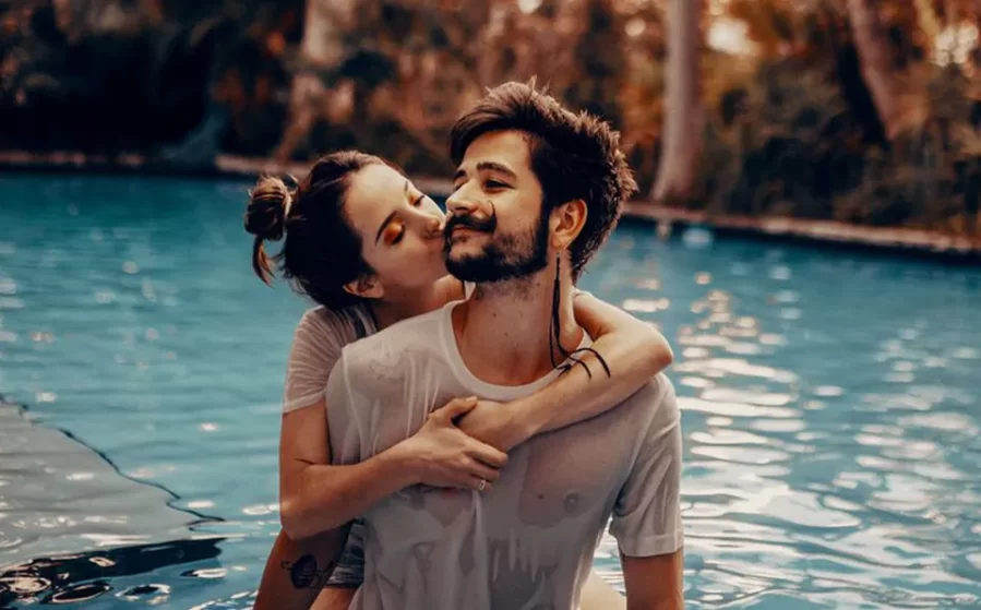 Camilo subió una imagen en dónde a Índigo se le desbordó el pañal y sus seguidores se asquearon