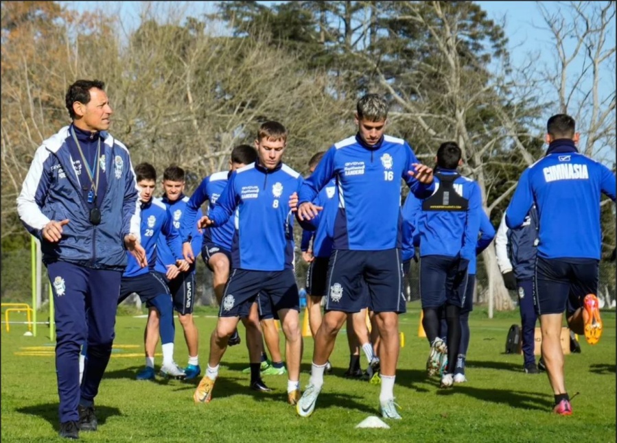 Mercado al rojo vivo: cuestionaron un ex jugador de Gimnasia y su hermano salió al cruce