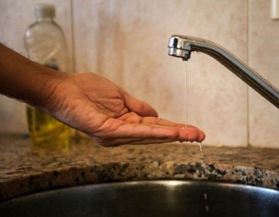 En 68 y 159, reclamaron por la falta de suministro de agua