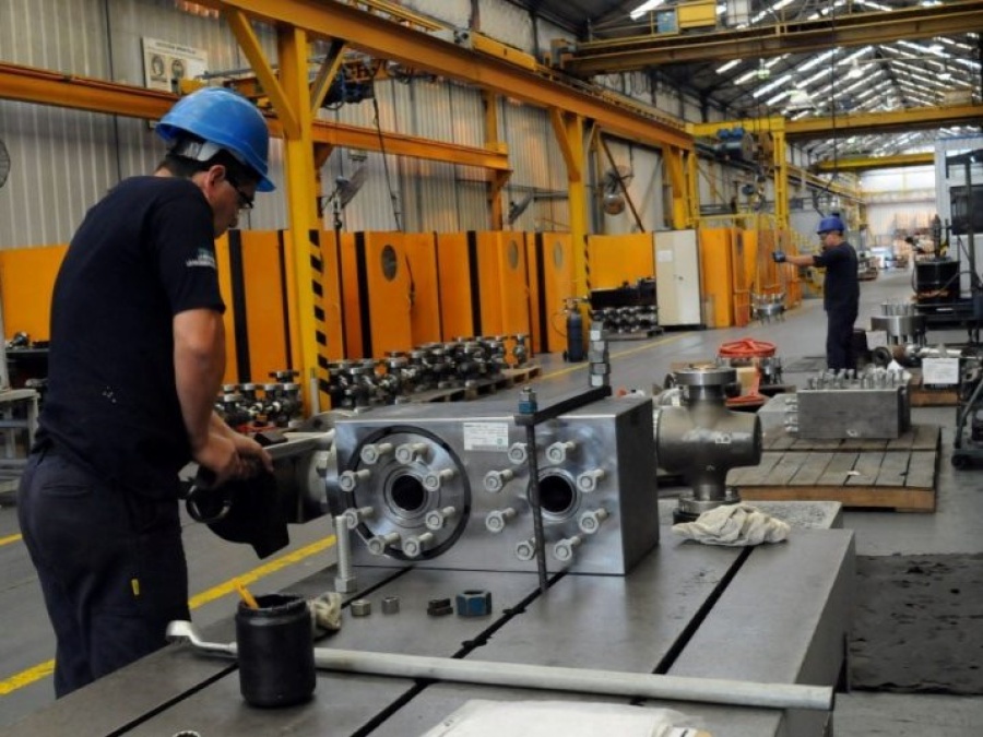 El duro pronóstico del sector pyme tras la devaluación del gobierno: ”Van a generar pobreza, inequidad y desempleo”