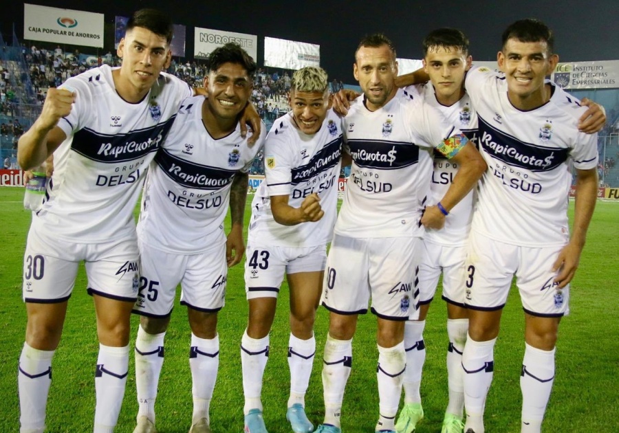 Gorosito mete mano en el equipo y en la lista de convocados