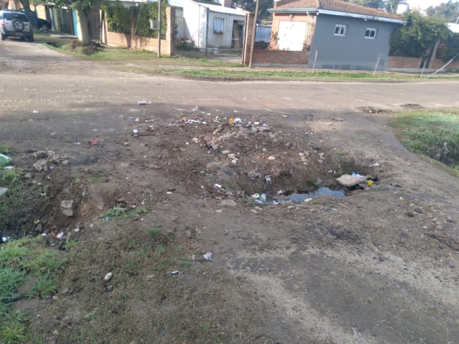 En Villa Elvira temen por un peligroso bache en una esquina