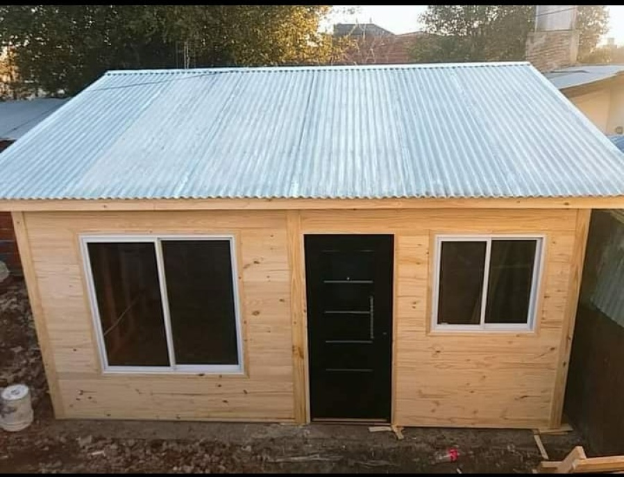 ”Son unos delincuentes”: una mujer de La Plata quería tener su casa propia y le pagó a una constructora que nunca existió