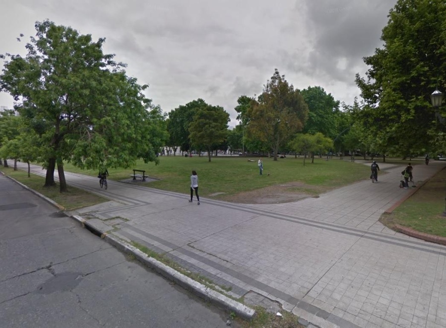 Buscan a una joven platense desaparecida que tiene una leve discapacidad