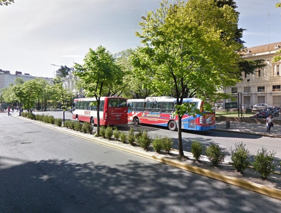 Robó dos veces un kiosco de Tolosa y lo atraparon en el centro platense