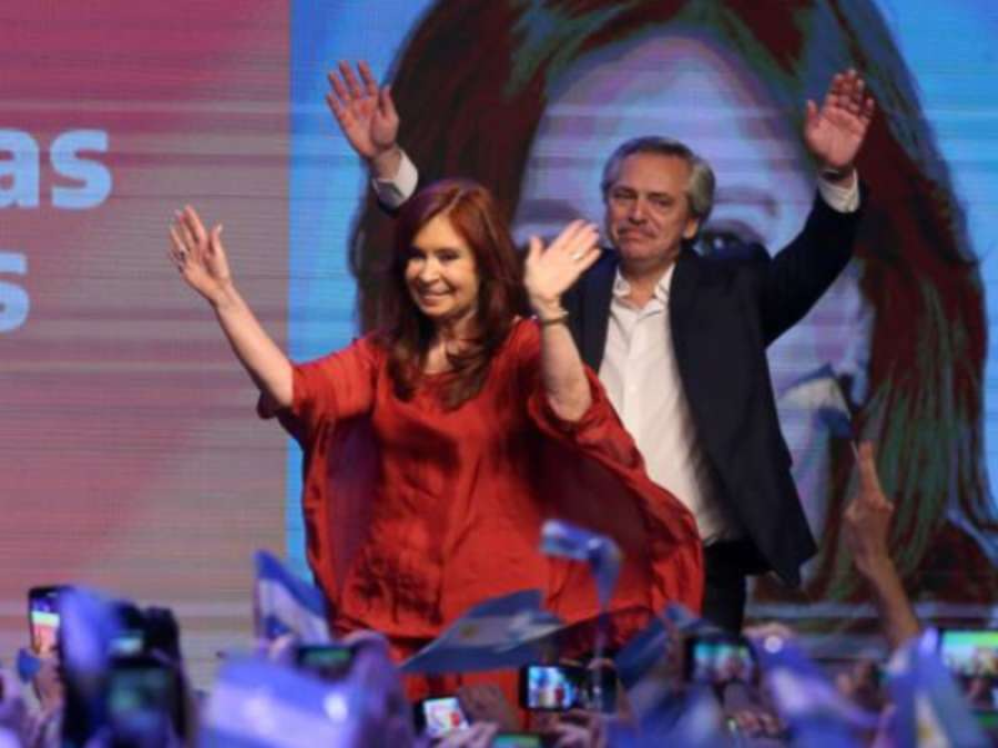 Alberto Fernández, tras el triunfo: ”Gracias Néstor, donde estés, porque vos sembraste todo esto”