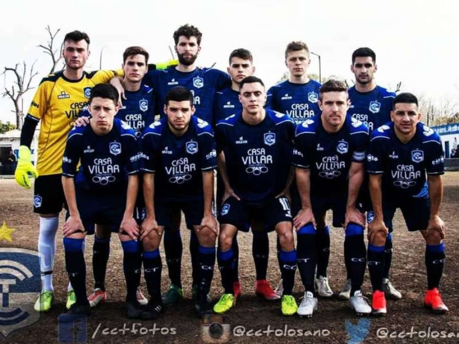 Insólito: delincuentes le robaron el juego de camisetas a un club platense