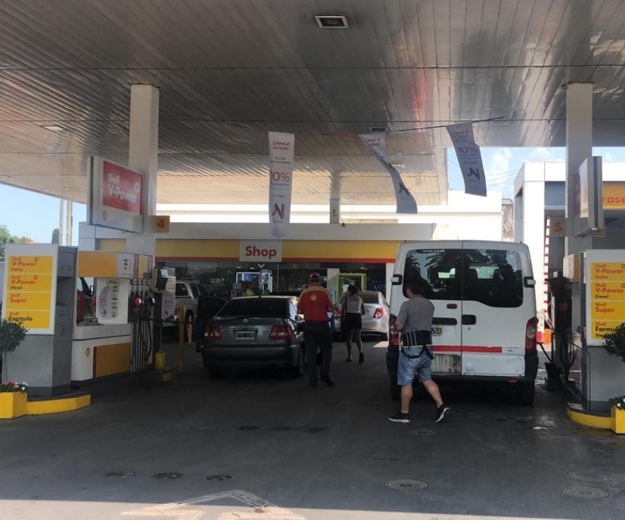 La nafta Premium alcanza los 60 pesos en La Plata tras el nuevo aumento