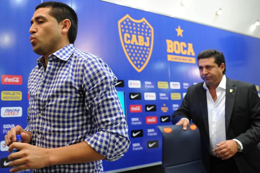 Arde Boca: Angelici dijo que Riquelme nunca jugó gratis y pidió un debate ”cara a cara” 