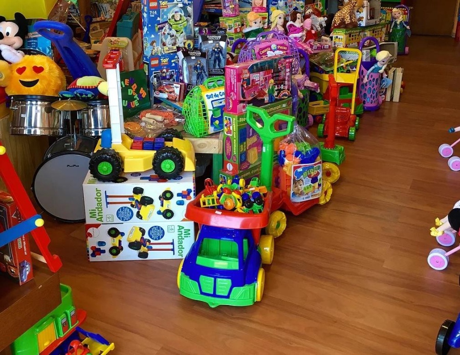 Un comedor de La Plata ya recibe donaciones de juguetes en cuatro puntos para la Navidad