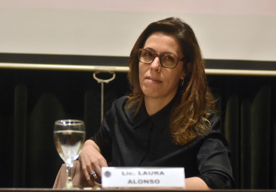 Procesaron a Aranguren y Laura Alonso por negociaciones incompatibles y encubrimiento 