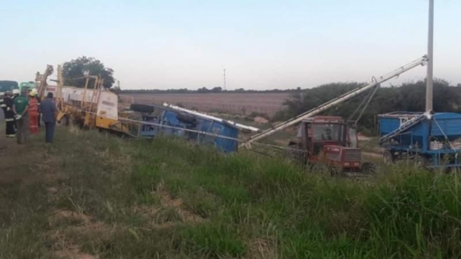 Mueren dos trabajadores rurales aplastados por una tolva
